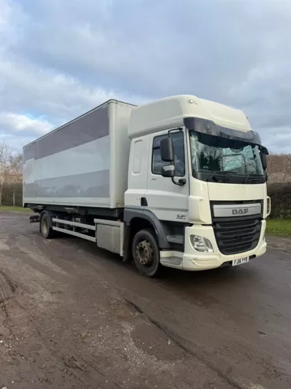 2016 DAF CF Box img