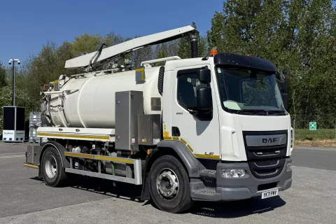 DAF LF260 4x2 18T Gully Emptier – YK71PMV img