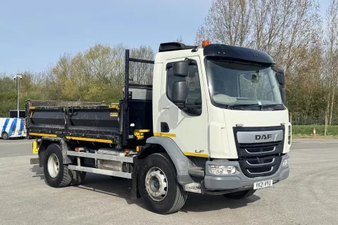 DAF LF260 4x2 18T Insulated Tipper - YK21VYU img