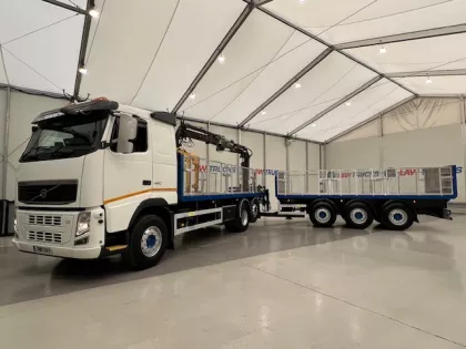 Volvo FH 460 6x2 Rear Lift Brick Grab Drawbar img