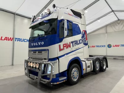 Volvo FH 460 6x2 Sleeper Cab Tractor Unit Safari Edition img