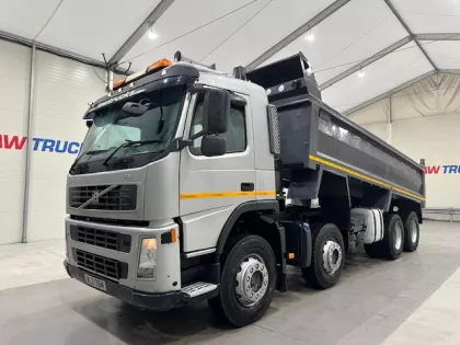 Volvo FM 400 8x4 Day Cab Steel Tipper img