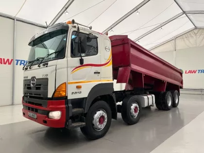 Hino 3241 700 8x4 Sleeper Cab Steel Tipper img