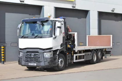 2021 (71) RENAULT C 380 6X2 FLATBED W  PM SERIES 15.5 CRANE img