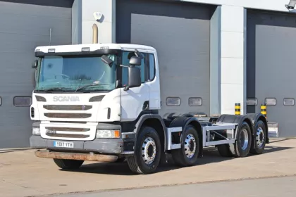 2017 (17) SCANIA P370 8X2 CHASSIS CAB img