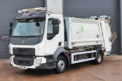 2017 (17) VOLVO FL240 4X2 REFUSE TRUCK (BIN WAGON) img
