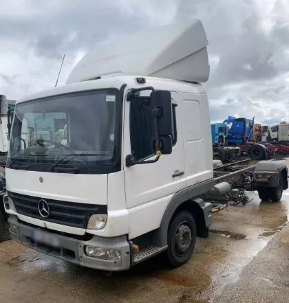 2006 Mercedes 815 4X2 Truck img