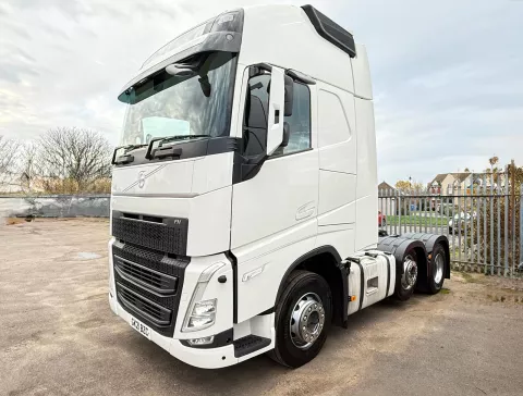 Volvo FH-5 GT XL, 500 BHP, (Euro 6 - Step E), I-See, I-Roll, I-Shift, 4100 WB 6x2 Pusher - 2021 2 (71)  - Small Selection img