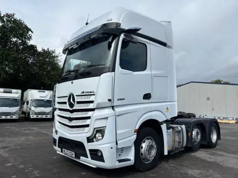 Mercedes Actros 5, 2551 LS, Giga Space 6x2 Tractor 2022 (22) - Small Selection img