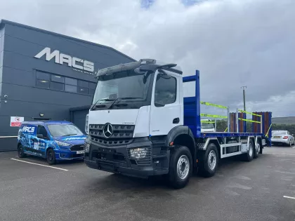2023 Mercedes-Benz Trucks Arocs Beavertail img