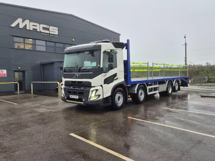 2026 Volvo FMX Beavertail img