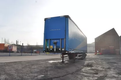 2013 MONTRACON Tri axle Curtainsider img