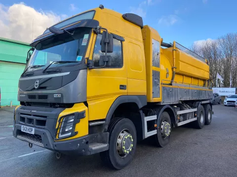 2021 Volvo 8x4*4 img