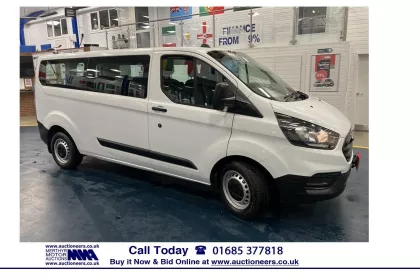 2019 Ford Transit Custom Minibus img