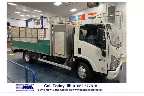 2016 Isuzu Forward Beavertail img