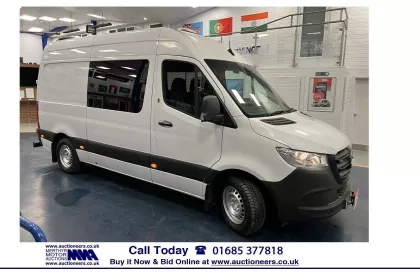 2020 Mercedes-Benz Sprinter Combi Van img