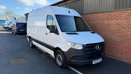2021 Mercedes-Benz Vans Sprinter Panel van img