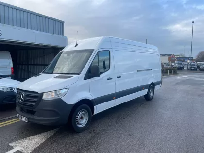 2025 Mercedes-Benz Vans Sprinter Panel van img