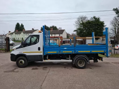 2019 Iveco Daily Tipper img