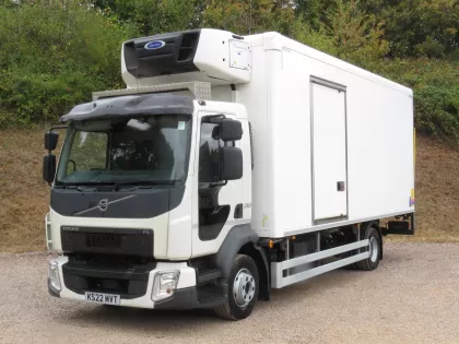 Volvo FL 210 - 12 Ton Dual Evap Fridge Box ONLY 168,000 Kms img