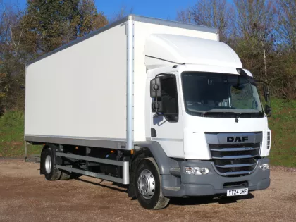 DAF XB 260 ONLY 18,000 Kms 'VIRTUALLY BRAND NEW' img