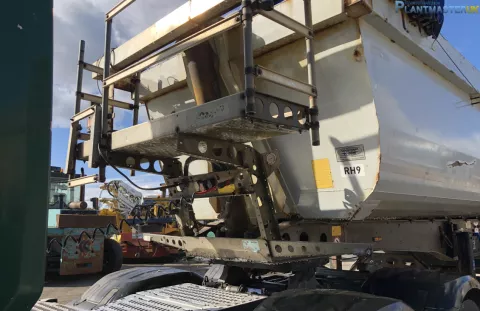 Schmitz Cargobull Tri-axle tipping Trailer img