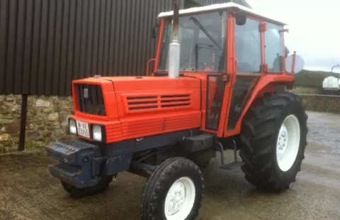 Kubota 70 hp 4x2 ag tractor img