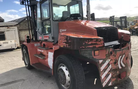 Kalmar DC 10-600 10.6 Ton Diesel Forklift | Volvo Engine | Hyd Fork Positioners img