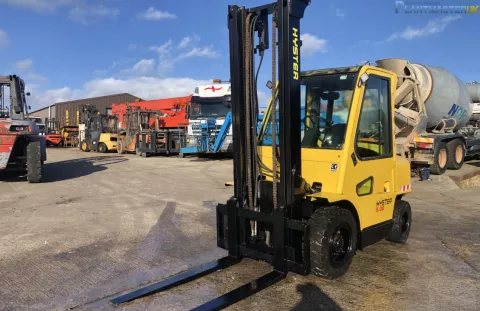 Hyster H5.00XM Diesel 5 Ton Forklift Truck img
