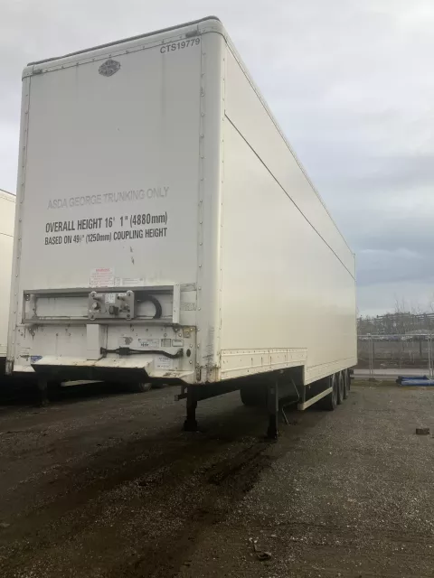 CHOICE OF 30 X 2015 CARTWRIGHT TRI AXLE STEP FRAME GARMENT VANS img