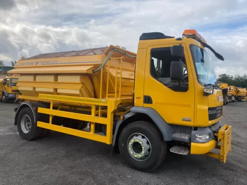 2011 61 DAF 55 Gritter img