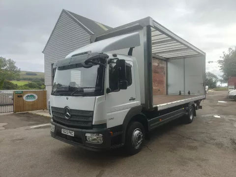 2023 Mercedes Atego Curtainsider img