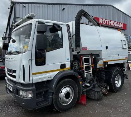 2013 Iveco 150E22 EEV Road Sweeper img