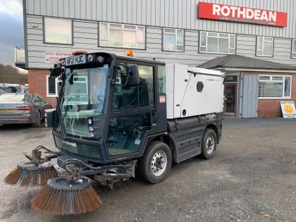 2021 Schmidt Swingo 200  Road Sweeper img