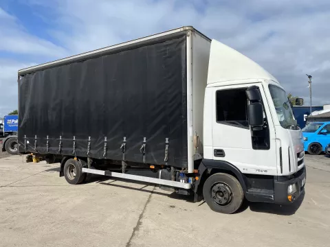 2016 16 IVECO EUROCARGO 7.5 TONNE CURTAIN SIDER WITH TUCKUNDER TAIL LIFT - SPARES OR REPAIR img