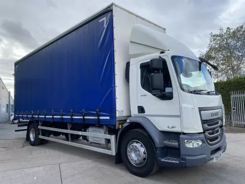 2019 19 DAF LF 18T CURTAIN SIDER EURO 6 COMPLIANT. HIGH VOLUME BODY, IDEAL FOR PACKAGING USE img