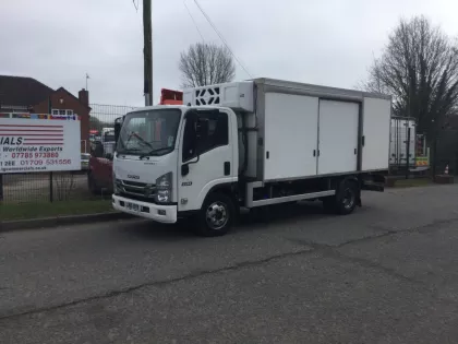 2018 (18) ISUZU FORWARD DIESEL INSULATED REFRIGERATED 5.2 N75.190 L Automatic img
