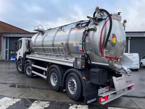 Brand new Cappellotto 4,000 gallon vacuum trucks available for immediate sale, mounted on Scania P420 B8x2*6 NA img