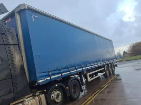 2015 SDC 4.27m Curtainsider - 883576 img