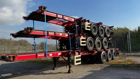 2015 & 2016 Stacks of 3x Red Sliding Skeletal trailers- 15 stacks Avaliable img