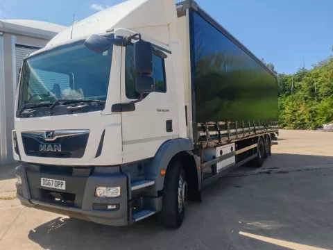 2017 MAN TGM 250 Day Cab Curtain Sider img