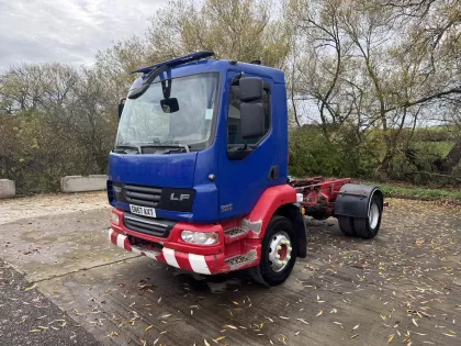 2007 DAF LF55 15 tonne chassis cab LHD img