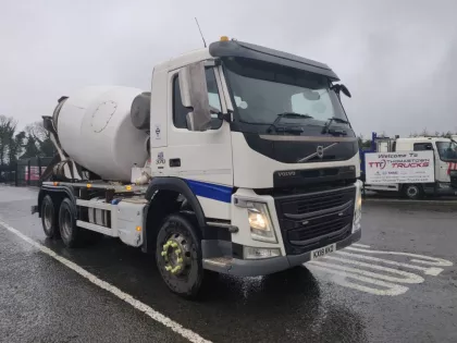 2018 (18) VOLVO FM 370 10.8 FM370 6X4R DAY Manual img