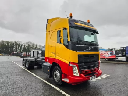 2017 (17) VOLVO FH500 6X2 Chassis Cab img