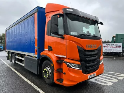2023 (23) IVECO S-WAY AD260S40Y PS GAS CURTAIN SIDE 8.7 AD260S40Y PS Semi Automatic img