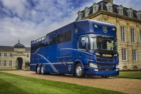 NEW Scania 26-tonne horsebox with bespoke Goldmarque 6-stall body img