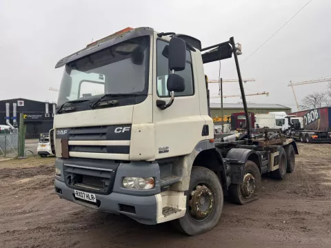 DAF 85 CF WITH HOOK LOADER, 8X4, YEAR 2007, VERY GOOD CONDITION img