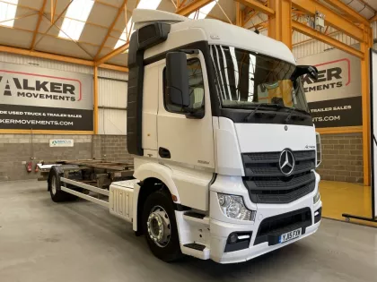 MERCEDES BENZ ACTROS 1835 *EURO 6* 4X2, DRAWBAR SPEC 18 TONNE CHASSIS CAB DEMOUNT – 2015 – YJ15 FXW img