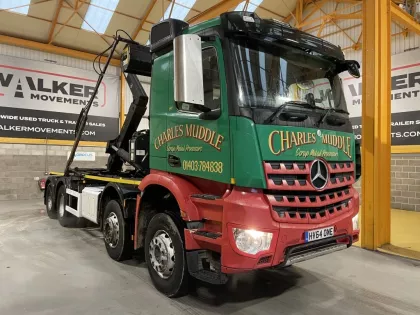 MERCEDES BENZ AROCS 3240 *EURO 6* 8X4 HOOKLOADER - 2014 - HV64 OME img