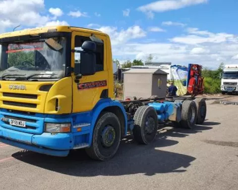 Scania P340 8X2 Chassis Cab img